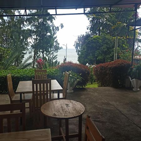 Maddy'S Kitchen And Accomodation Gisenyi Bagian luar foto