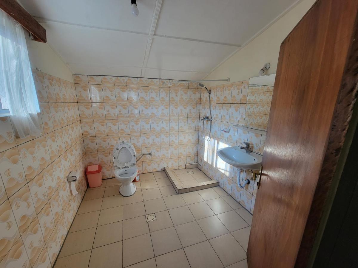 Maddy'S Kitchen And Accomodation Gisenyi Bagian luar foto